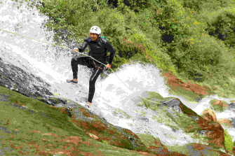 Canyoning in Kakani